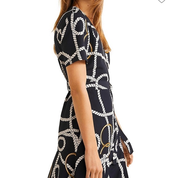 Cade Collection. Must-have shift dress with allover print and self-tie detail. - Picture 3 of 6